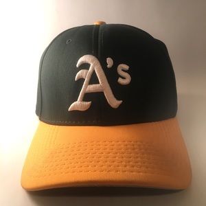 Oakland Athletics A's Fitted Hat Cap Size XL